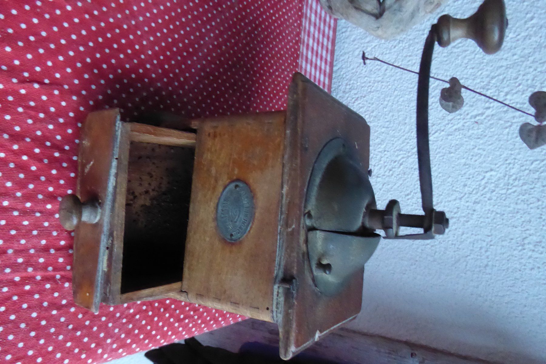 Elettrodomestici da cucina: Antike Kaffemühle – Usato da Sargans venduto da Benziner 5