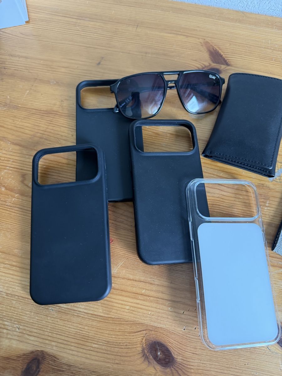 Apple Coques & Protection écran: Lot de divers Accessoires  – Neuf (Voir description) à La Chaux-de-Fonds par Fatal_Cas67