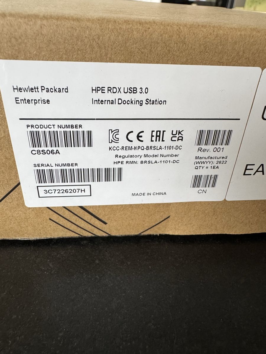 Hewlett Packard Docking station: HP HPE RDX USB 3.0 Internal Docking Station originalverpackt – Nuovo e nell'imballaggio originale da Berneck venduto da Koenner.J 1