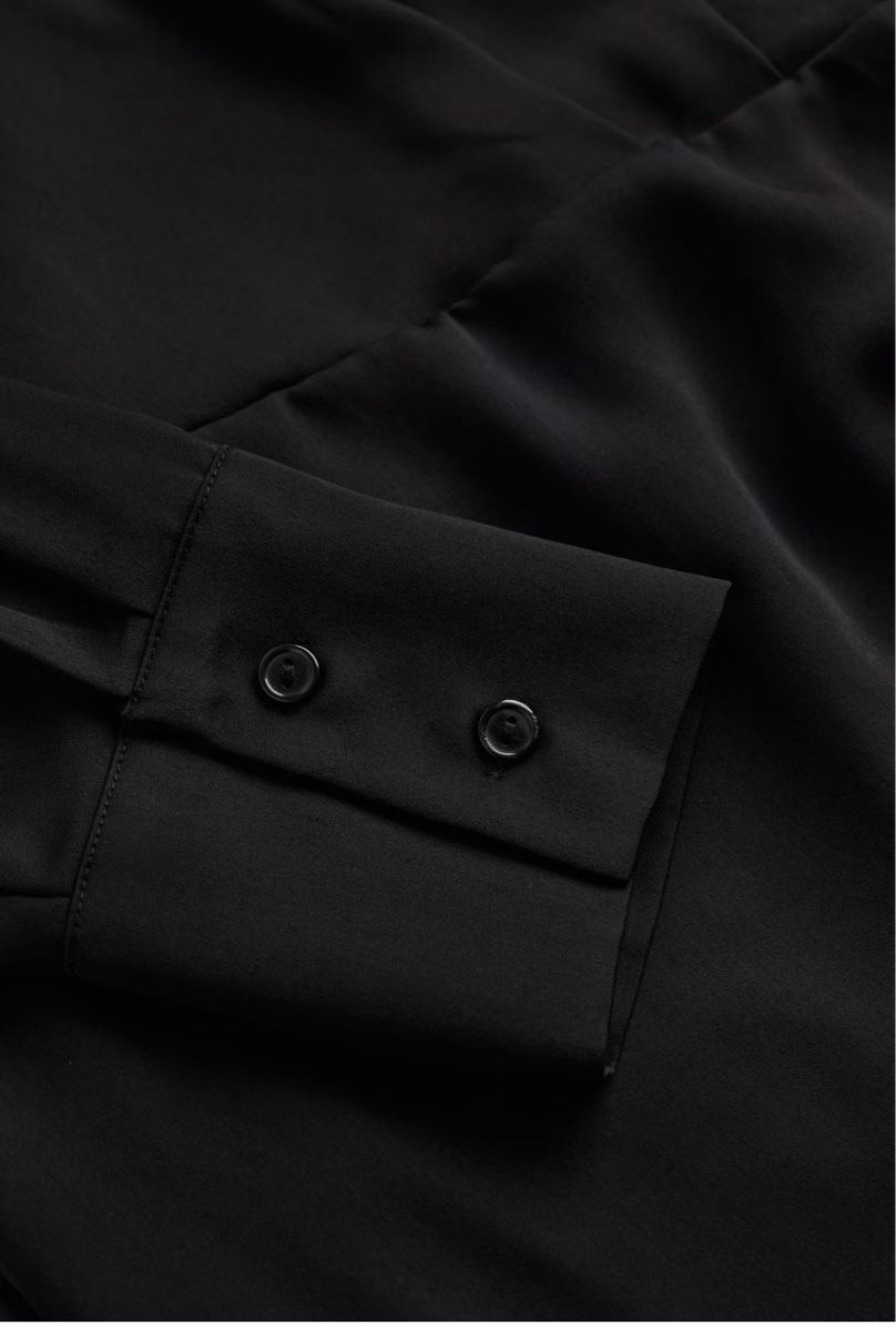 H&M Kleider: Schwarzes Wickelkleid, Grösse S – Neu und originalverpackt aus Sursee von Alyel 2