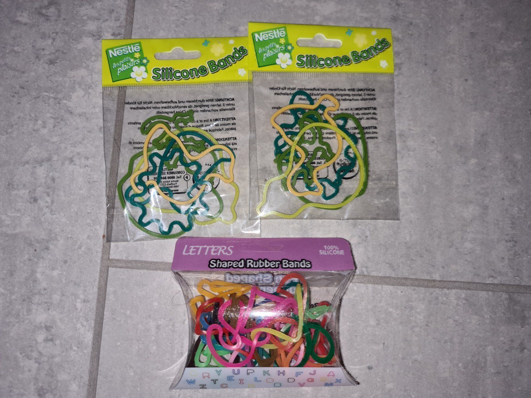 Armbänder & -reifen: Silikonarmbänder ABC + Tiere +Frucht NEU – Neu und originalverpackt aus Killwangen von KIANA08