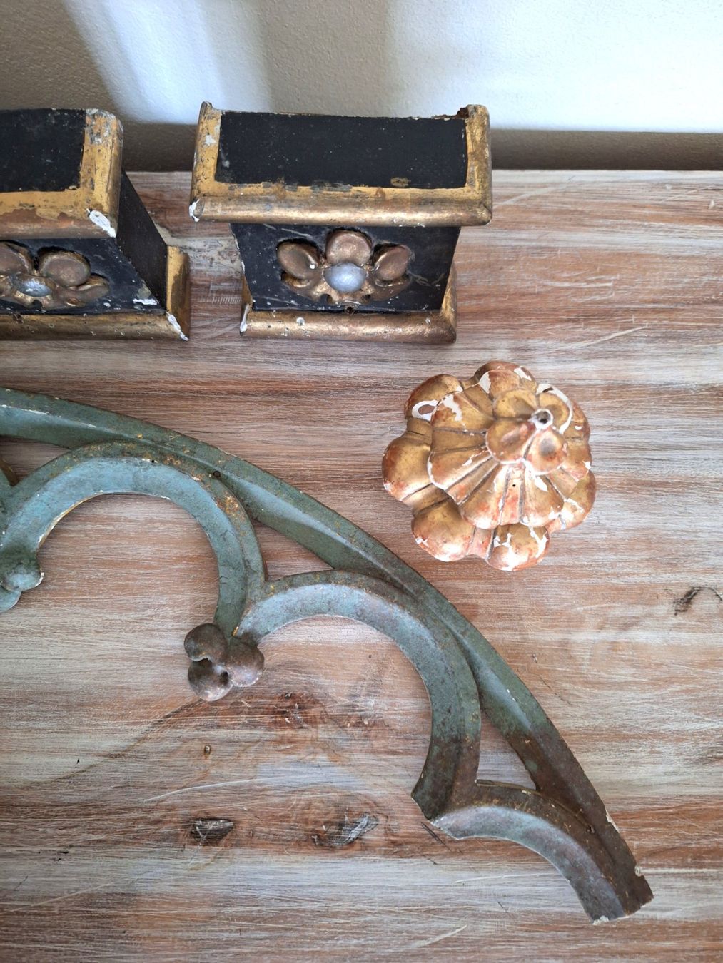 Articoli in legno: Antike Sockel Holz-Fragmente – Usato da Erlenbach ZH venduto da Sondeiwendiz 4