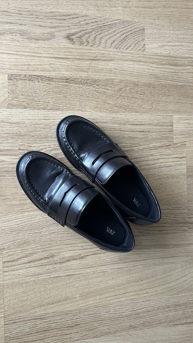 Zara Scarpe da donna: Zara dark brown leather shoes  – Nuovo (secondo la descrizione) da Chavannes-Renens venduto da den_8mnn 2