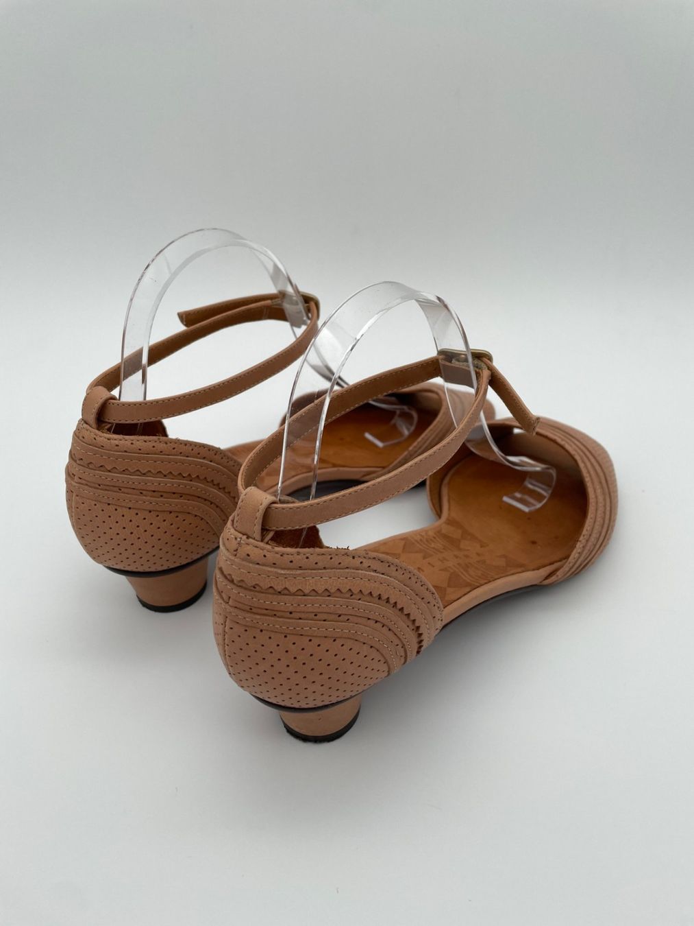 Chie Mihara Scarpe da donna: Chie Mihara D'Orsay Peep-Toe EU 40.5 – Usato da Zürich venduto da shoe_shop 3