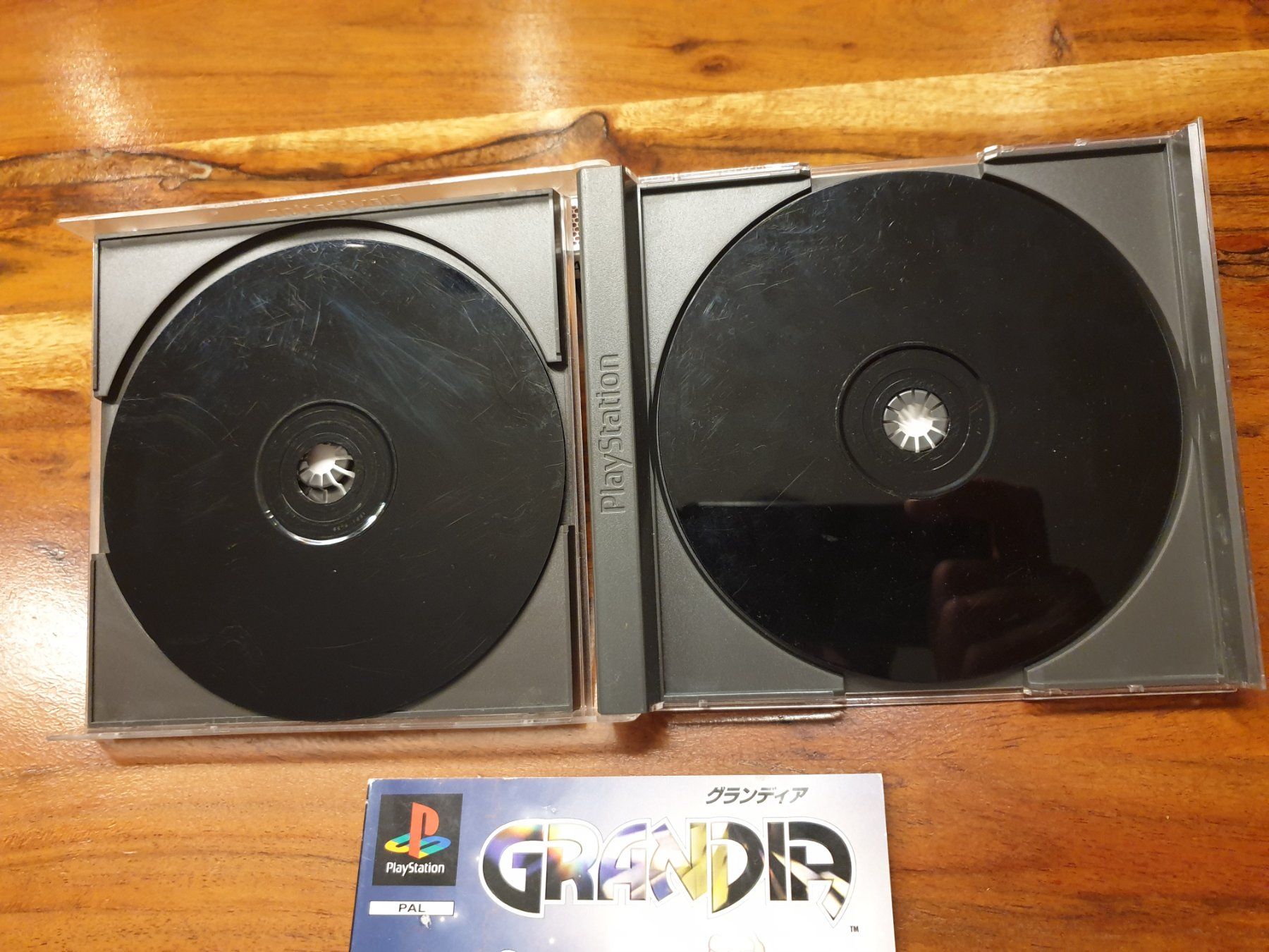 Giochi: Grandia PlayStation 1 PS1 – Usato da Rain venduto da Rou_z26r 3