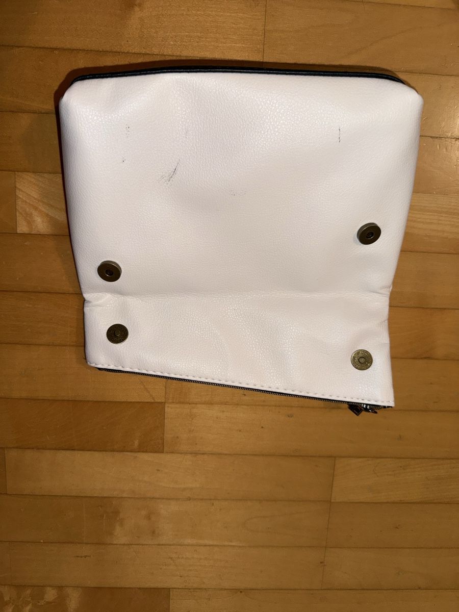 Trousses de maquillage: Necessaire  – D'occasion à Mörschwil par Seegurke18 2