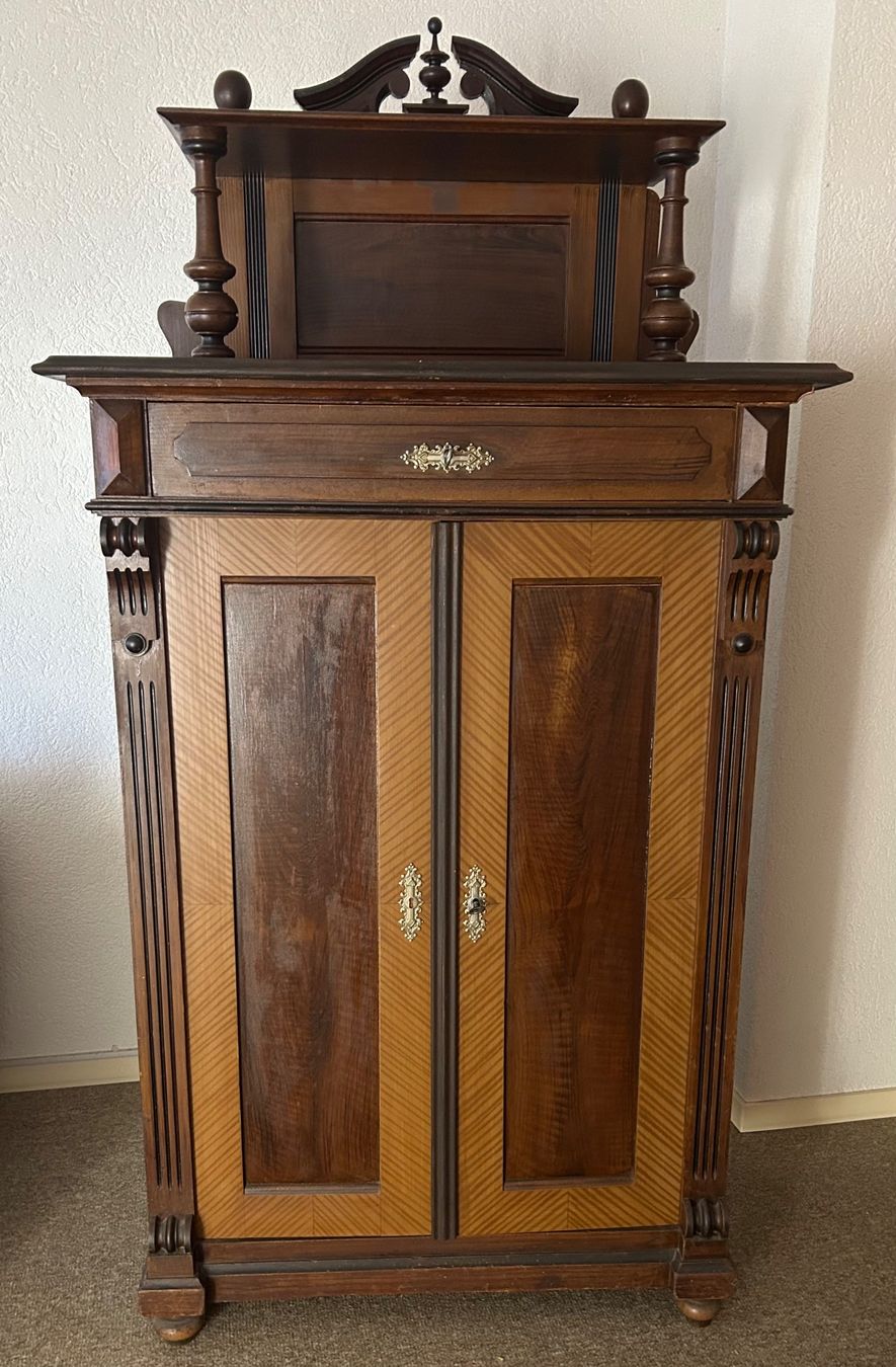 Armadi: Antiker Schrank Tanne , mit Schublade, – Usato da Möhlin venduto da siro12