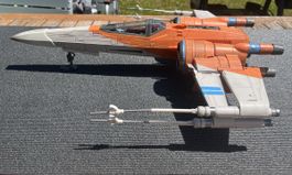 HASBRO Star Wars Poe Damerons X-Wing Fighter