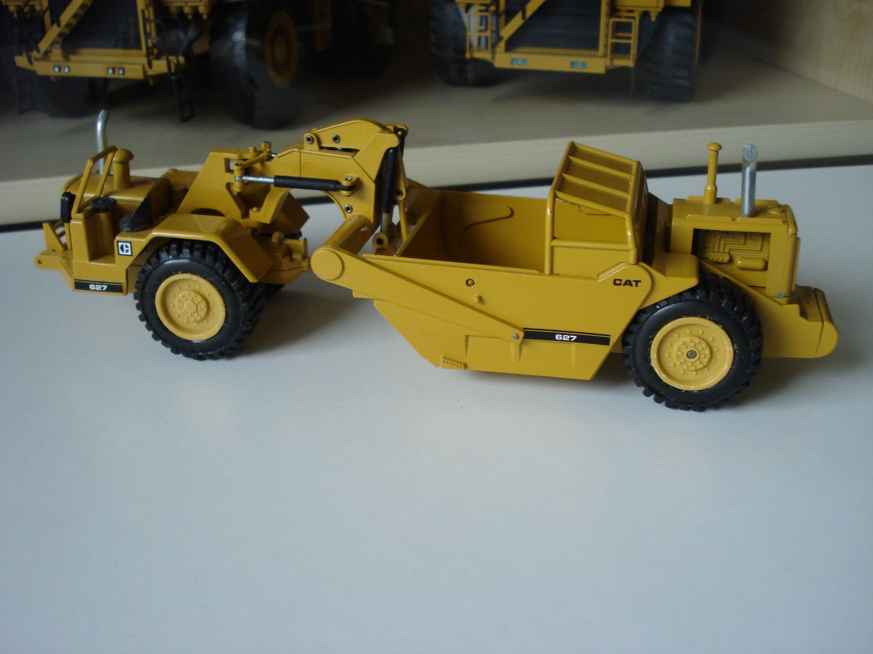Caterpillar Kits de montage: CAT 627 Scraper – D'occasion à Mitlödi par worker04
