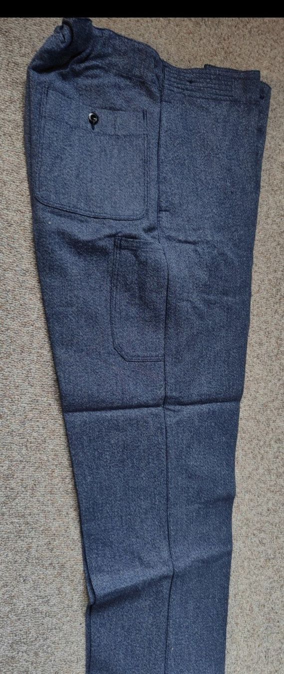 Pantaloni: Arbeitshose "Tenü blau" Schweizer Armee – Nuovo (secondo la descrizione) da Sigriswil venduto da Ricola1977 2