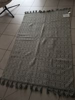 NEU!  Handgeknüpfter Teppich schilfgrün beige
