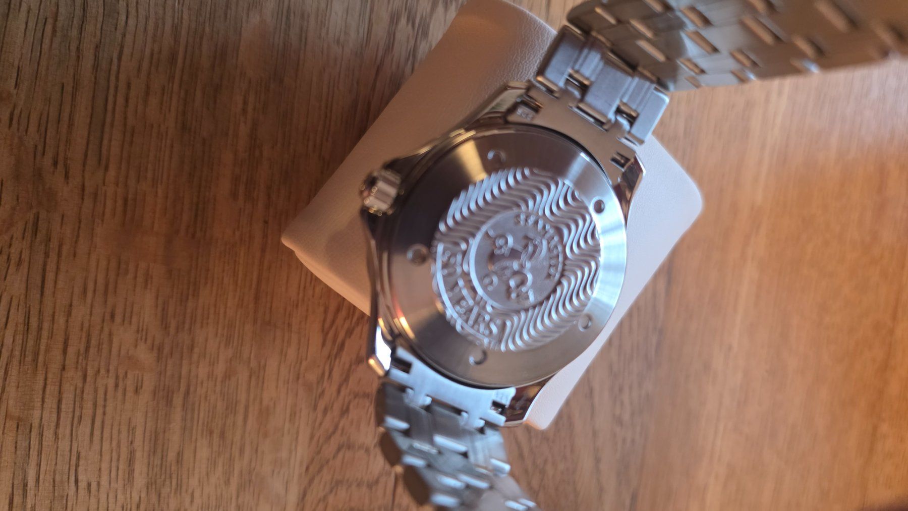 Omega Uhren: Omega Seamaster GMT 50th Anniversary – Gebraucht aus Zürich von CityRover 4