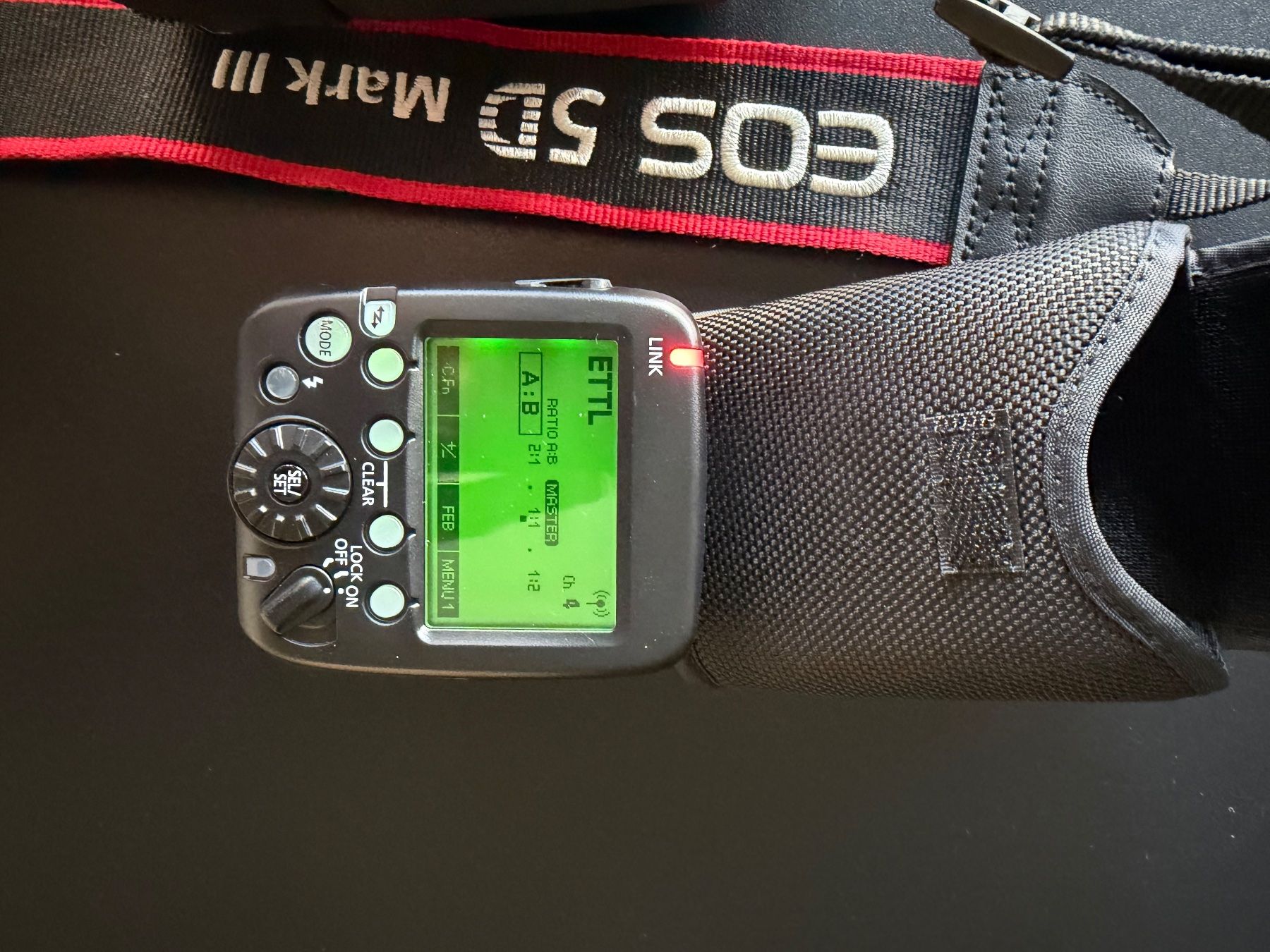 Canon Fotocamera: Kamera Canon EOS 5D Mark III mit Batteriegrif – Usato da Nänikon venduto da MircoPellegrino 5
