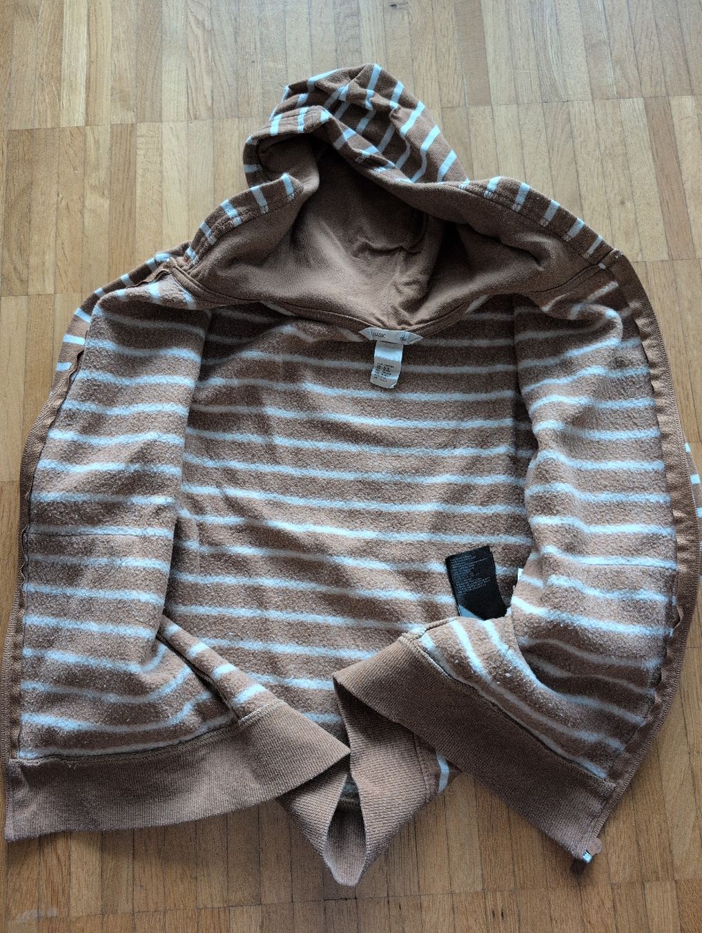 H&M Maglioni & Felpe: Kapuzenpullover gestreift braun/hellblau Grösse 134/140  – Usato da Schwerzenbach venduto da _charme_ 2