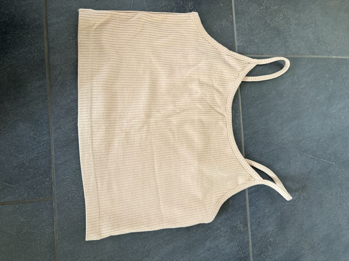 H&M Lotti di vestiti: Verschiedene Tops in Grösse S – Usato da Schwarzenbach SG venduto da Manmar 9