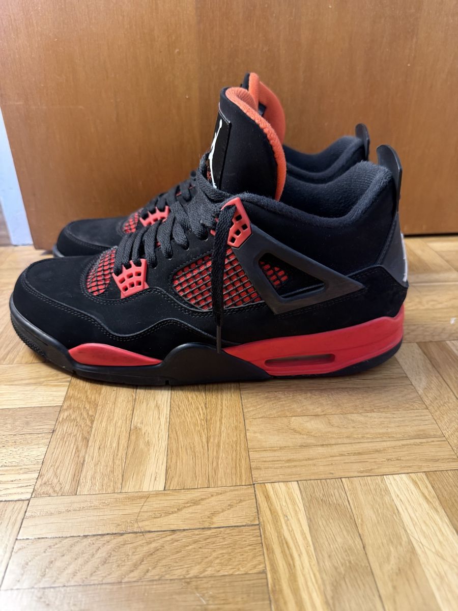 Jordan Scarpe da uomo: Air Jordan 4 Rétro Eu 44 – Nuovo (secondo la descrizione) da Le Lignon venduto da teo_zb9h 2