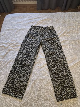 pull and bear leopard baggy trousers NEW