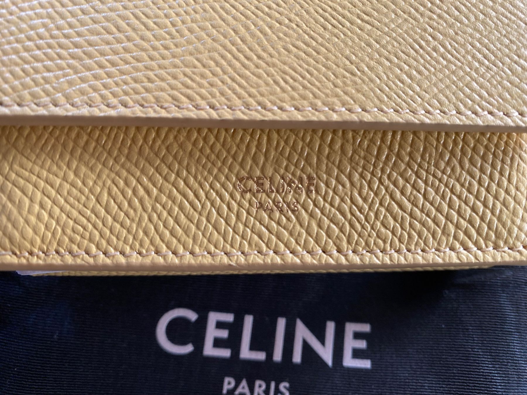 Celine Portafogli: Portefeuille CELINE – Nuovo e nell'imballaggio originale da Hermance venduto da joe_td6n 5