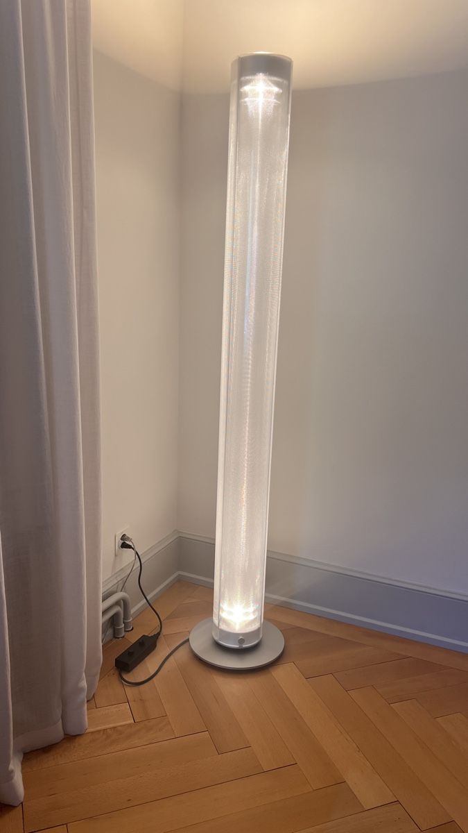 Belux Lampade: Stehleuchte TWILIGHT-360 LED, absolut Neuwertig – Nuovo (secondo la descrizione) da Bühler venduto da LICHTIG 1