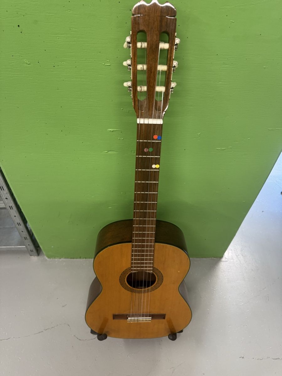 Strumenti musicali: E. Jaccoud studio 32 Gitarre gebraucht ab 1.-! – Usato da Zuchwil venduto da Bluejay79 1