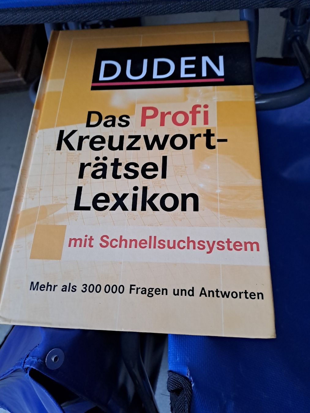 Libri: Duden Profi Kreuzworträtsel Lexikon – Usato da Zürich venduto da Schoebi19 1