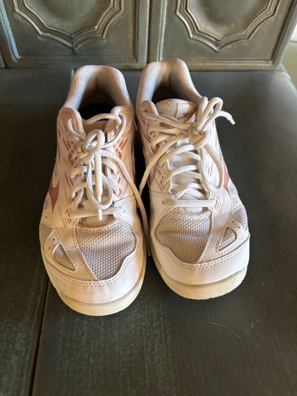 Mizuno Scarpe per ragazze: Hallenschuhe Kinder, Weiss/Rose, Gr. 37 – Usato da Allmendingen b. BE venduto da gio_kv6r 2