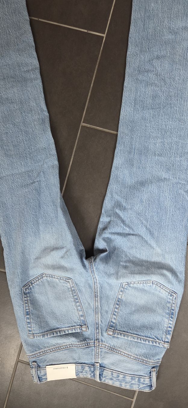Stradivarius Jeans: Jeans Stradivarius Gr. 32 – D'occasion à Lyss par Urma5 1