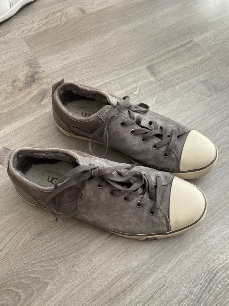 Ugg Scarpe da donna: UGG Sneaker Grösse 40 – Usato da Zürich venduto da Lynn.se