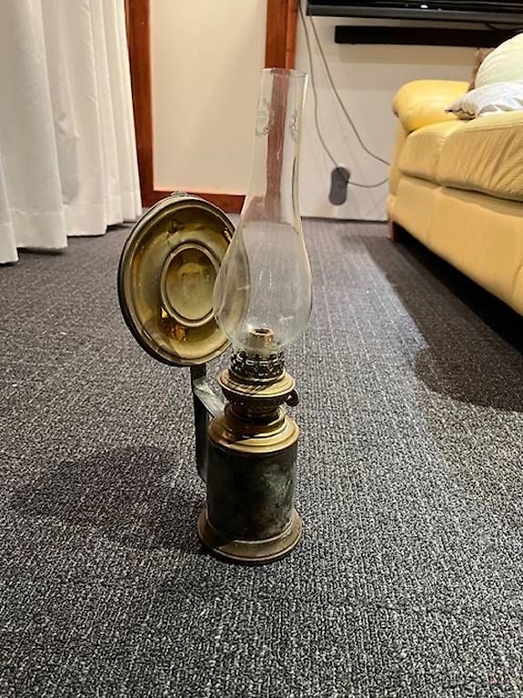 Lampade: Lampe à pétrole ancienne – Usato da Hauterive NE venduto da sofia66