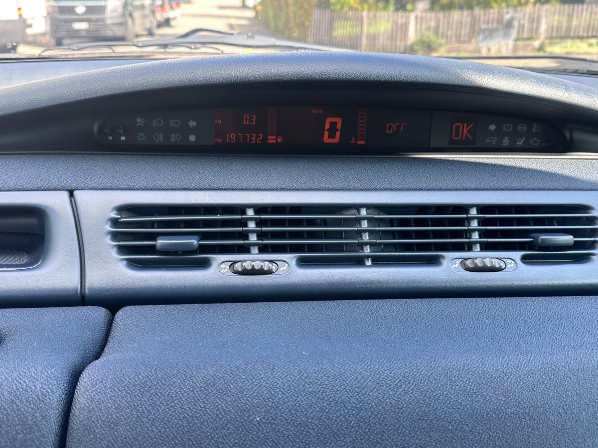 Renault Autos: RENAULT Espace 3.0 – Gebraucht aus Balterswil von 899 7