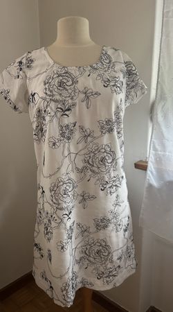 Kleid Weiss Stickerei Gr. 38