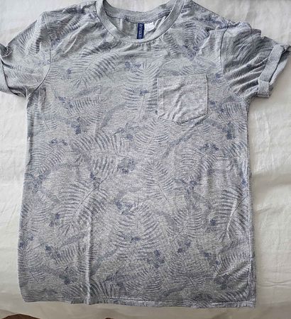 H&M Herren T-Shirt Gr. S grau gemustert
