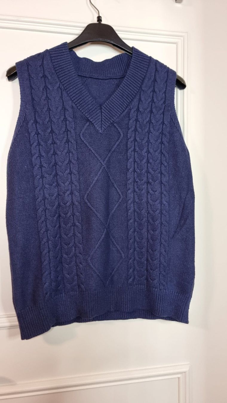 Gilets & Westen: Blaue Strickweste Gr. 38/40 Damen Winter warm elegant – Gebraucht aus Wald ZH von CapLux 4