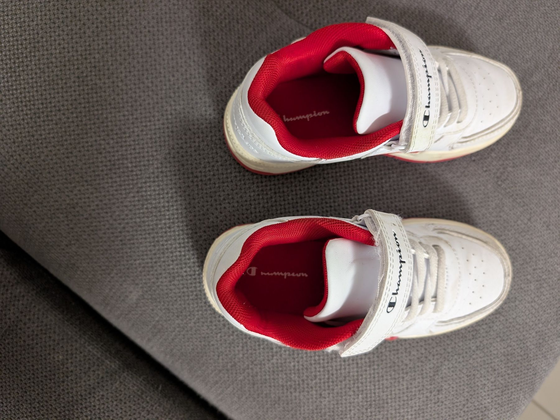 Champion Scarpe per ragazzi: Champion Kinder Sneaker Weiss Grösse 32 – Usato da Domat/Ems venduto da Paschaff 2