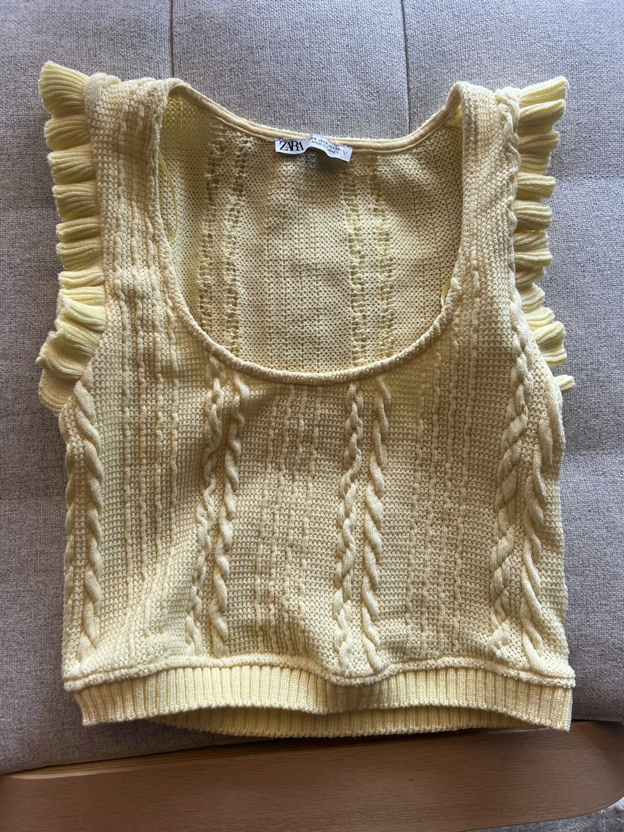 Zara Top: Zara Knitted Vest – Usato da Mendrisio venduto da gun_8gcm 1