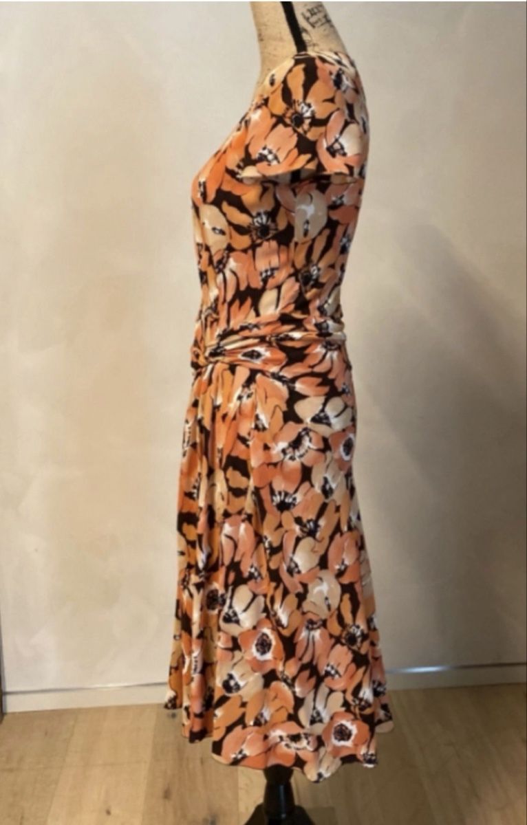Prada Vestiti: Prada crepe dress – Usato da Genolier venduto da tan_rd6s 8