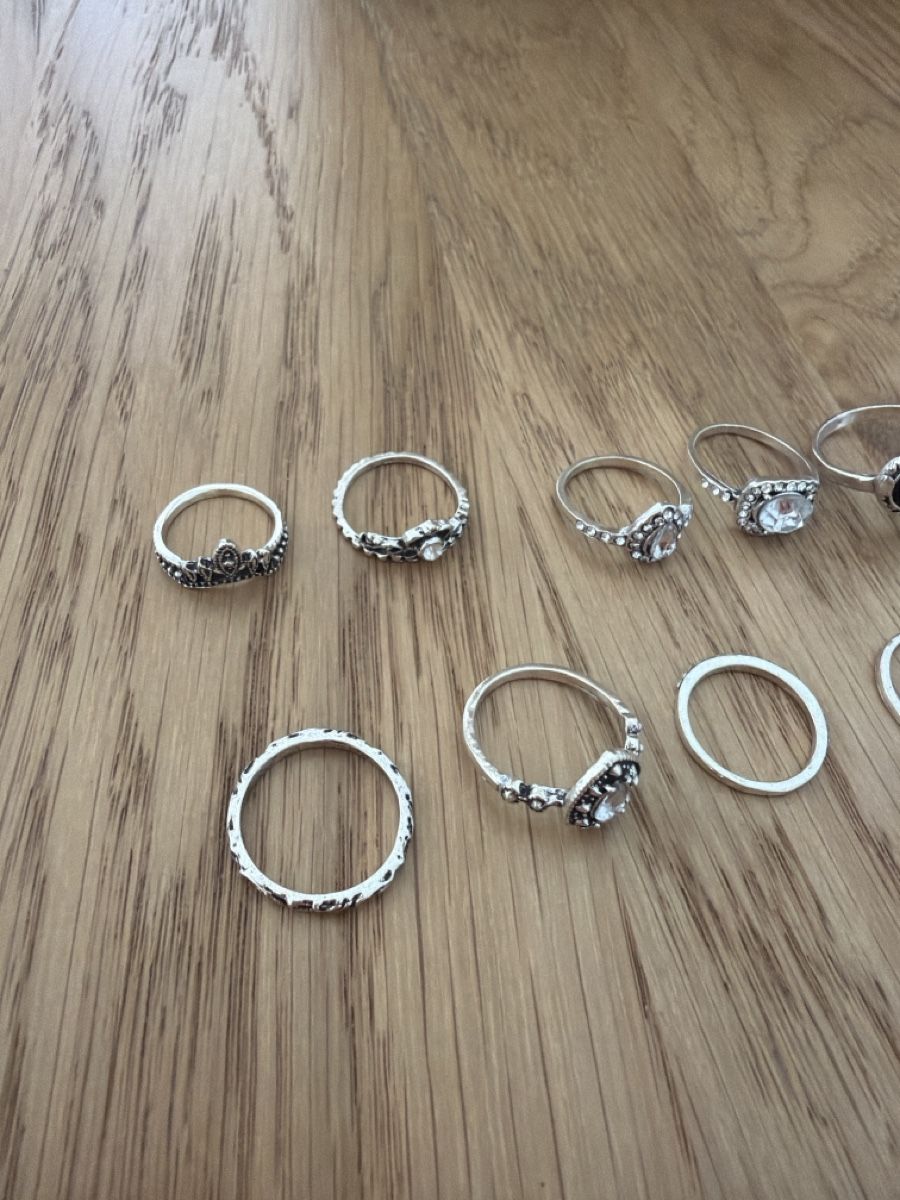 Ringe: Ring Set Modeschmuck 11 teilig silberfarben Neu – Neu und originalverpackt aus Bassersdorf von Sandy456 1