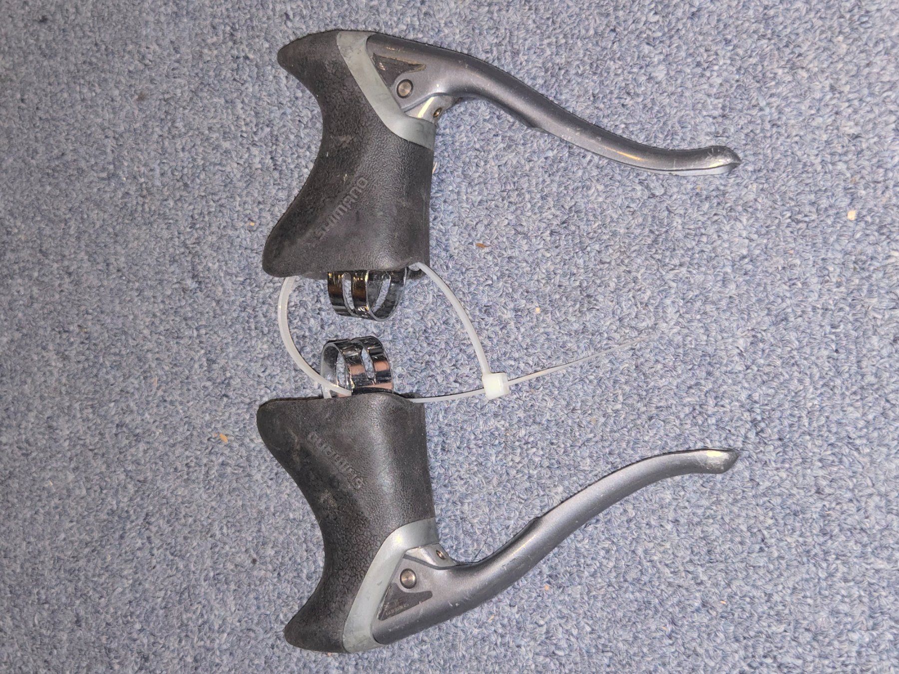 Shimano Ersatzteile: Shimano Tri colore 600 Bremshebel – Gebraucht aus Ammerswil AG von Undenheim