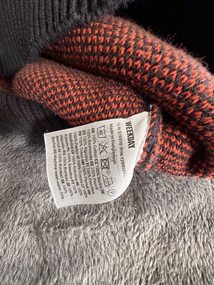 Weekday Pullover & Sweatshirts: WeekDay Strickpullover, Grösse M, selten getragen, Top! – Gebraucht aus Zürich von PacoSells 2