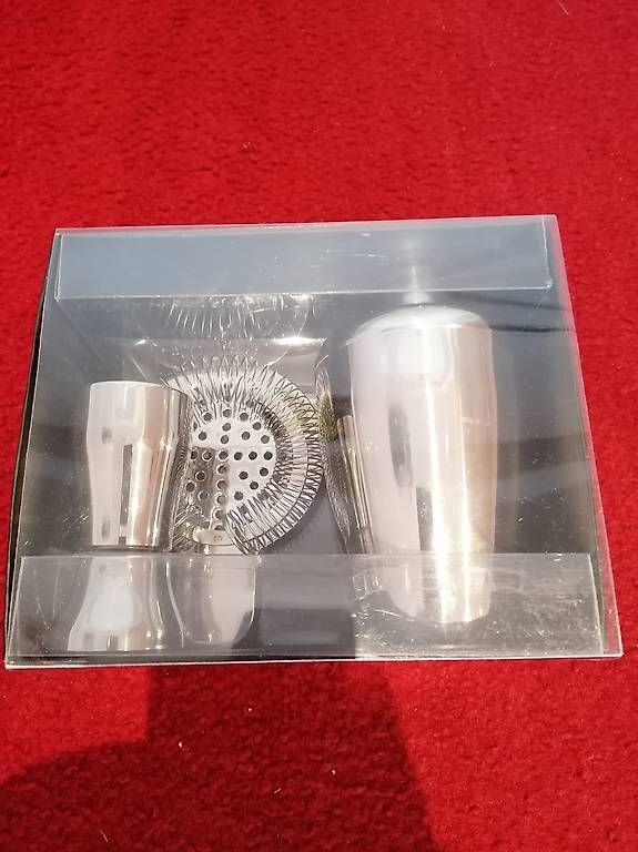 Set di piatti: Cocktailmaker Edelstahl Neu – Usato da Muri AG venduto da goodmood17 3