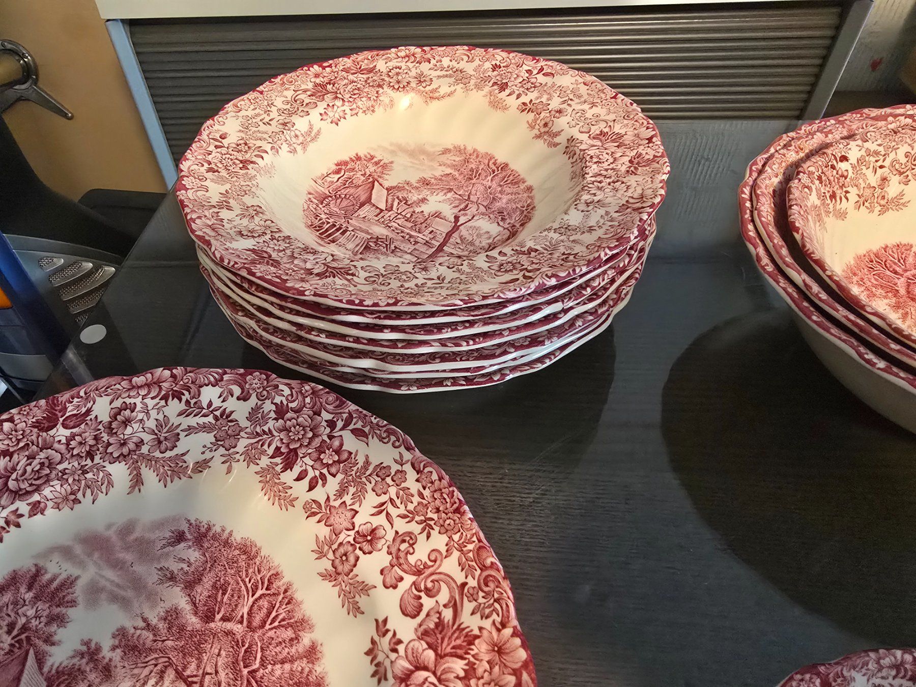 Johnson Brothers Geschirrsets: Geschirr Set Johnson Bros Mill Stream rot gebraucht – Gebraucht aus St gallen von bb_12 6
