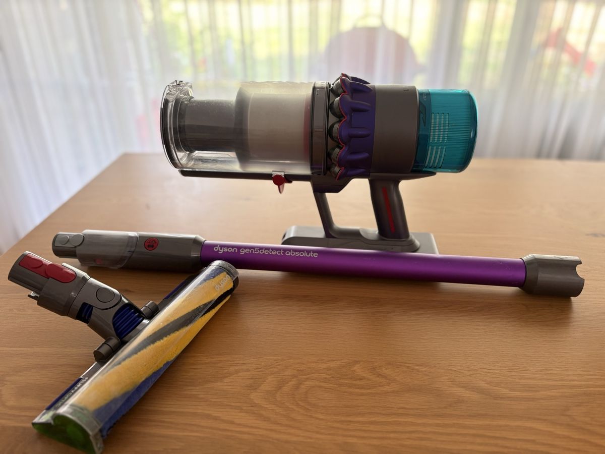 Dyson Aspirateurs & Accessoires: Dyson Gen5detect Absolute  – Défectueux à S. Antonino par LIKA91 5