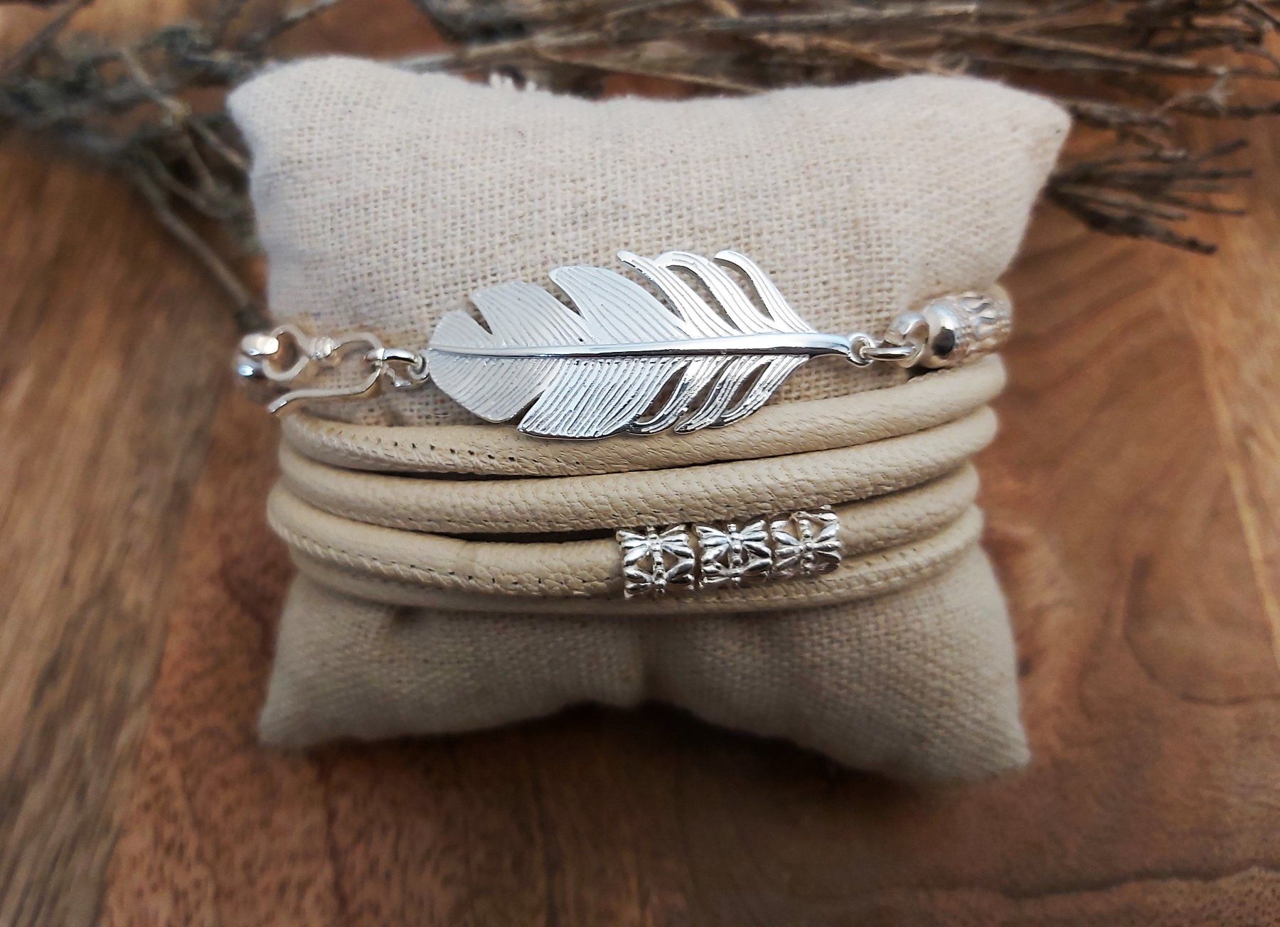 Bracciali & Braccialetti: VANESSA: Kombiarmband écru – Nuovo e nell'imballaggio originale da Mühlethal venduto da nicita-modeschmuck 1