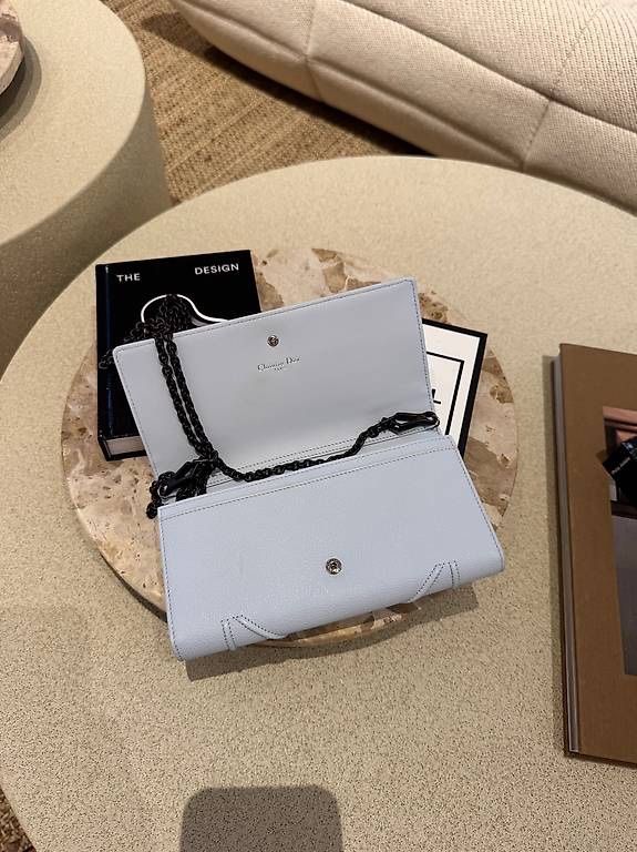 Dior Borse: DIOR CLUTCH BLUE – Usato da Schwyz venduto da bofb 4