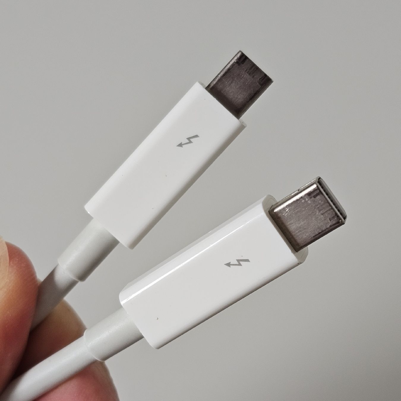 Câbles: Apple Thunderbolt Cable White 1m Used – D'occasion à Matten b. Interl par Vanilla8 1