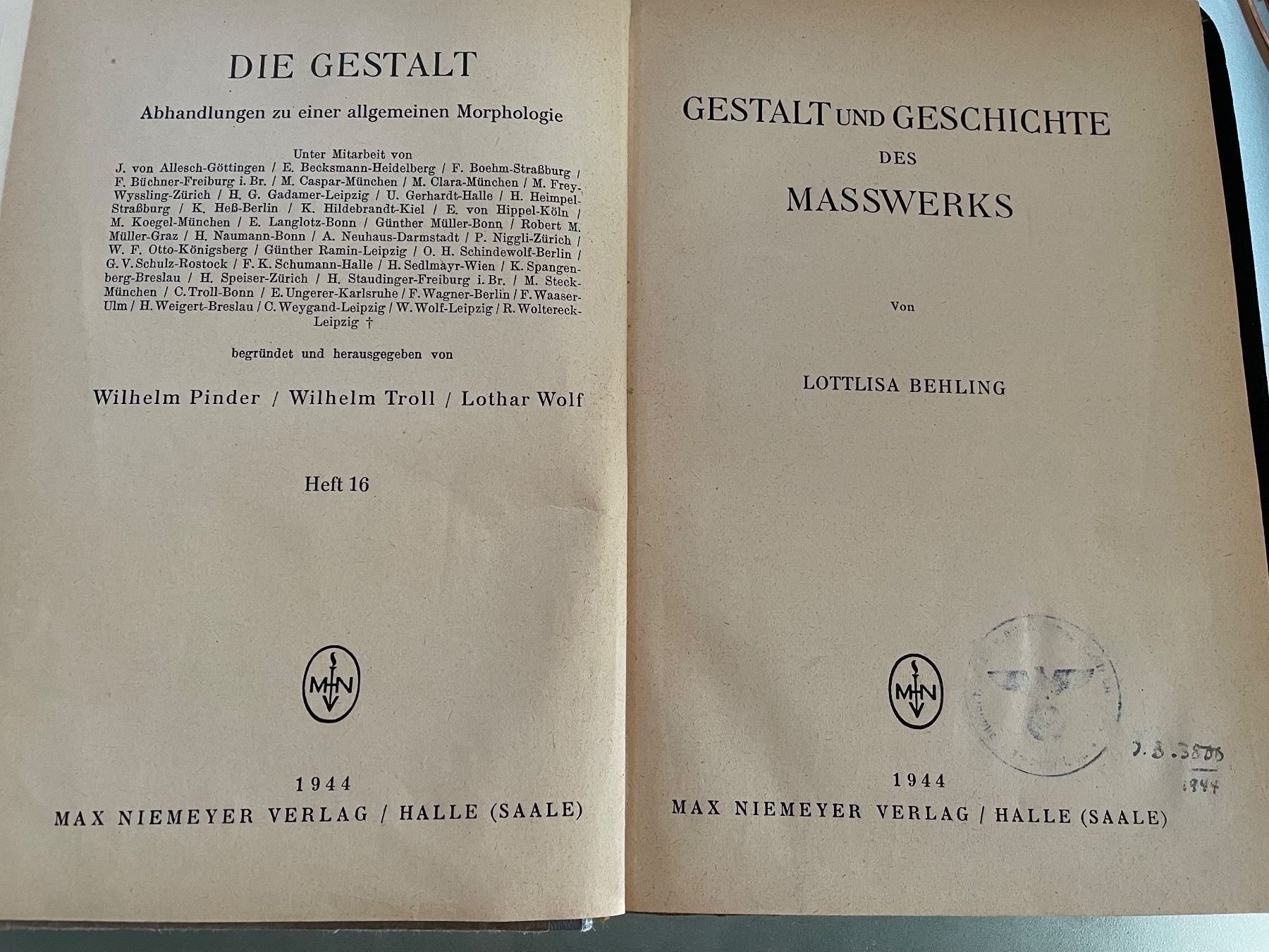 Libri: Gestalt und Geschichte des Masswerks 1944 – Usato da Sins venduto da Patrickwe