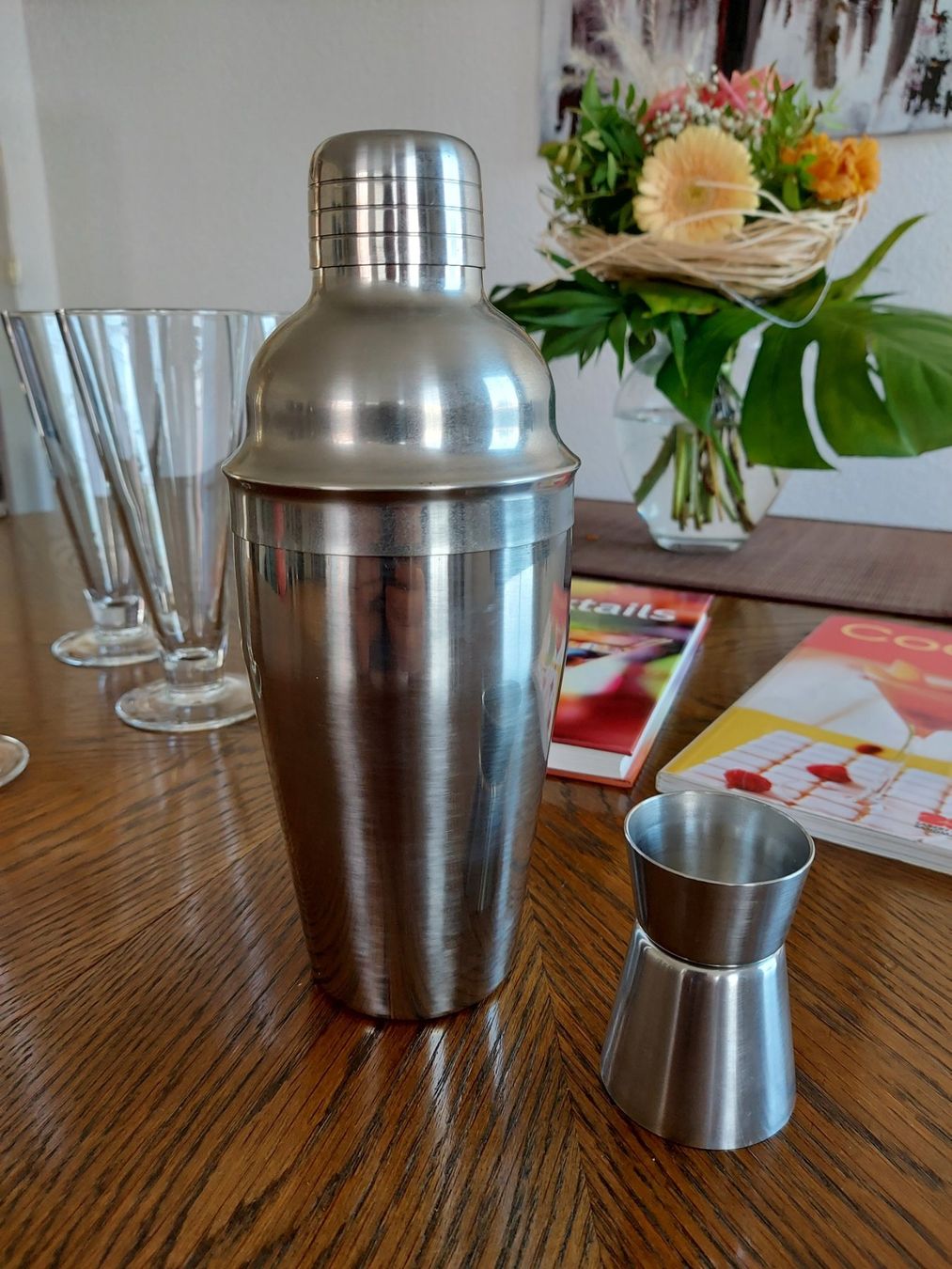 Bicchieri: Cocktail Set + 2 Cocktailbücher + 4 Gläser – Usato da St. Gallen venduto da edel.05 1
