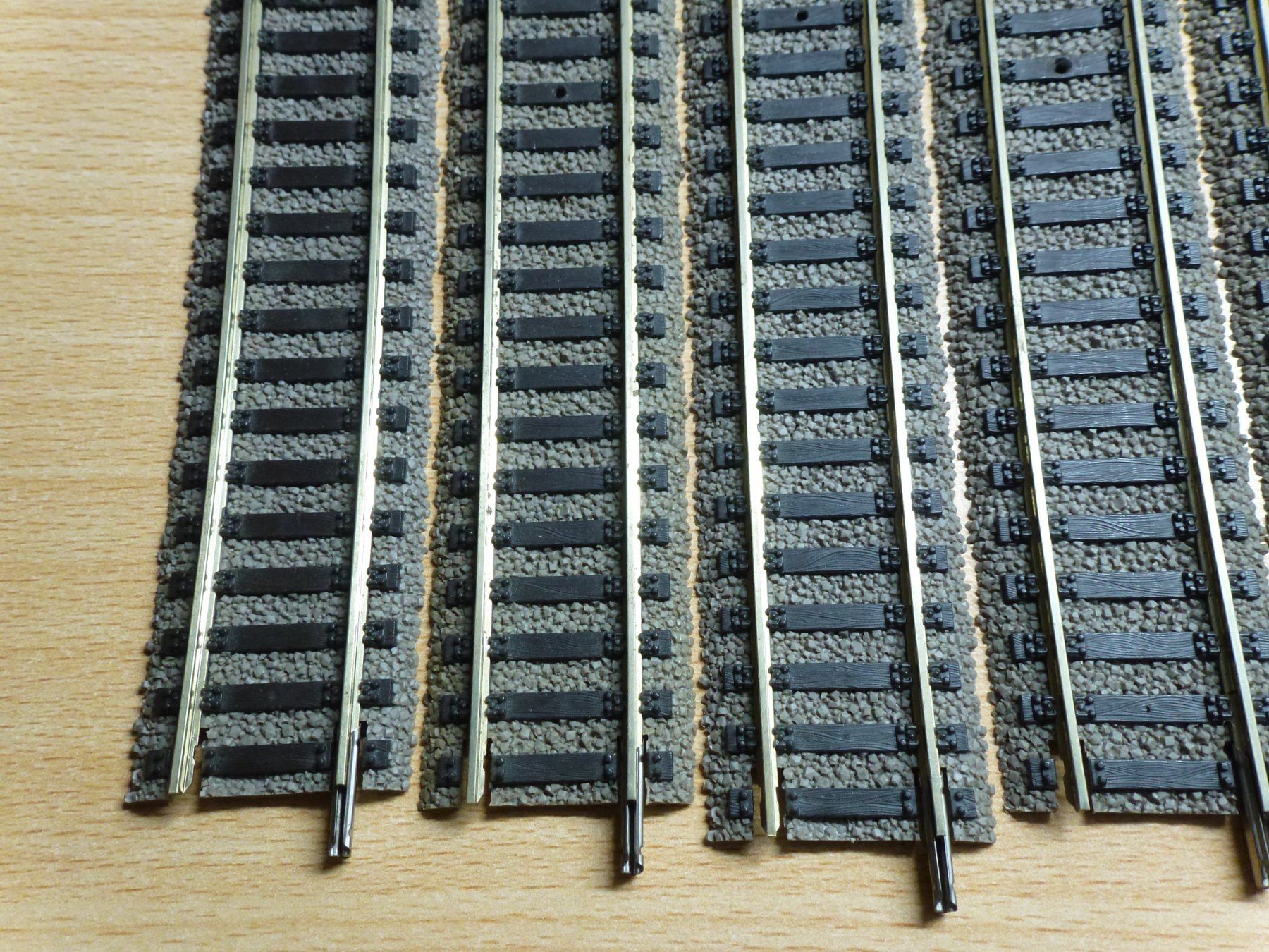 Fleischmann Modellini di ferrovie: Fleischmann H0 Profigleis 6x6101 – Usato da Hombrechtikon venduto da Se9 1