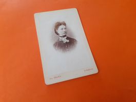SCHWIIZER FRAU DAZUMAL - e JUNGI NOBLI - SOLOTHURN