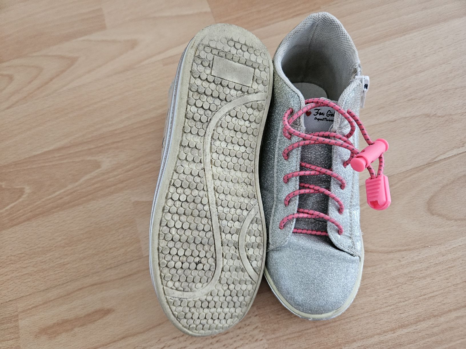 Chaussures filles: Glitzer Halbschuhe Gr. 30 – D'occasion à Zürich par Kris8050 4
